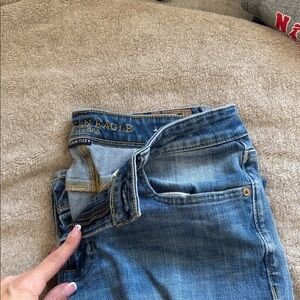 American Eagle Outfitters men’s Blue Jeans